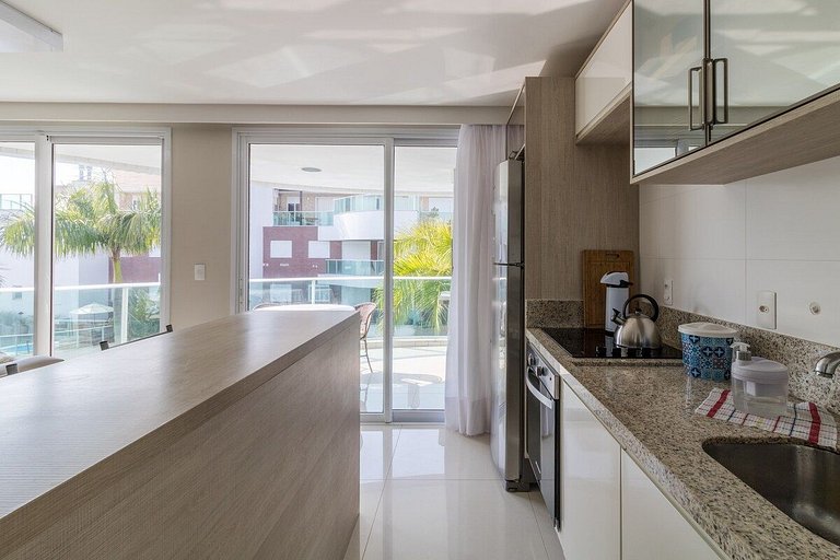 Apto Bombinhas 🏖️ Piscinas & Jacuzzi 🏖️ Wi-Fi & 2 Vagas