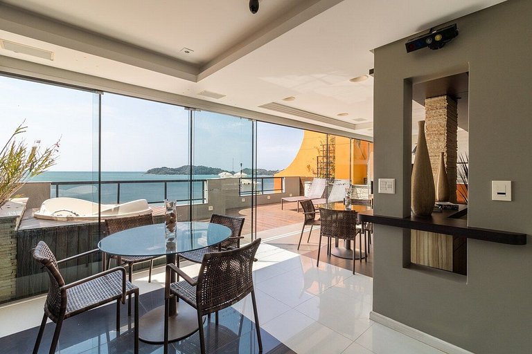 Cobertura Duplex ⭐ Vista Incrível ⭐ Wi-Fi & Vaga