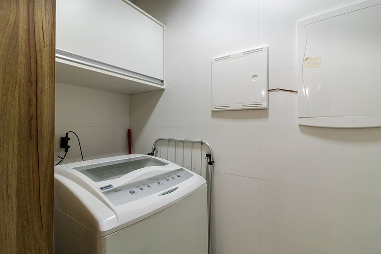 Apto Bombinhas ⭐️ Piscinas & Jacuzzi ⭐️ Wi-Fi & Vaga