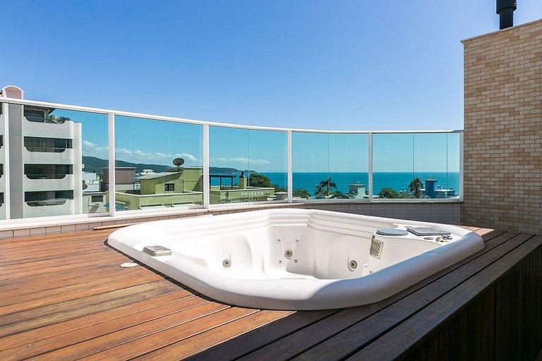 Cobertura ★ Jacuzzi & Bela Vista ★ Wi-Fi & 2 Vagas