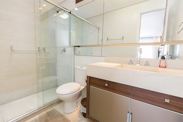 Cobertura ★ Jacuzzi & Bela Vista ★ Wi-Fi & 2 Vagas