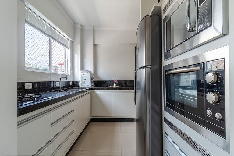701 Sunset Beach · Apto ★ Perto da Praia ★ Churrasq., 2 Vaga