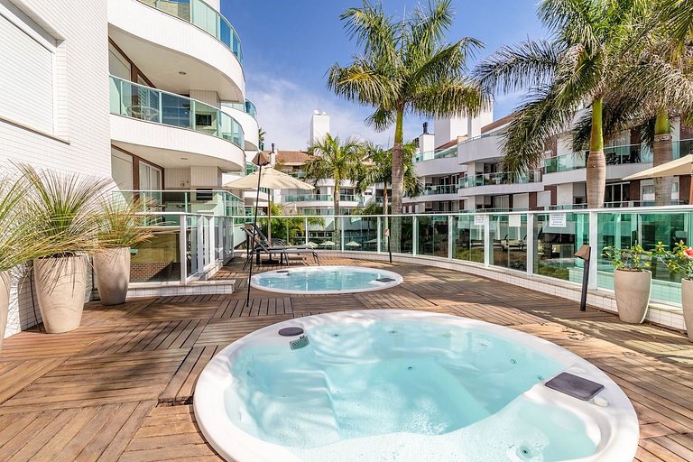 Amazing ★ Cobertura com Vista & Jacuzzi ★ Piscina