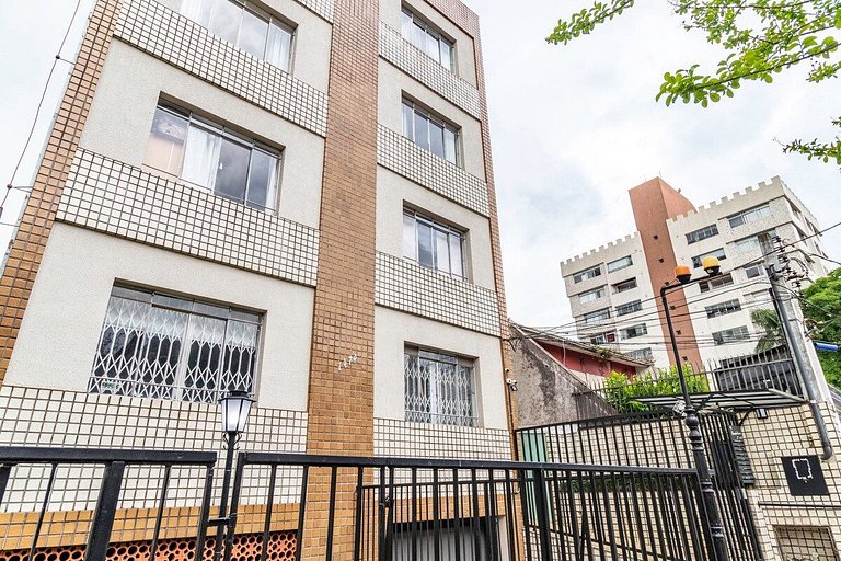 Escritório, lavanderia e vaga c/ conforto no Batel
