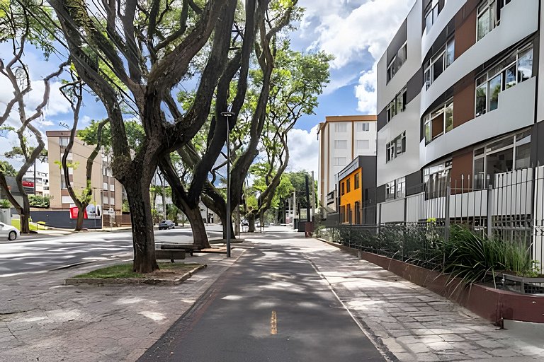 Espaço de Trabalho e Lavanderia em Região Central!
