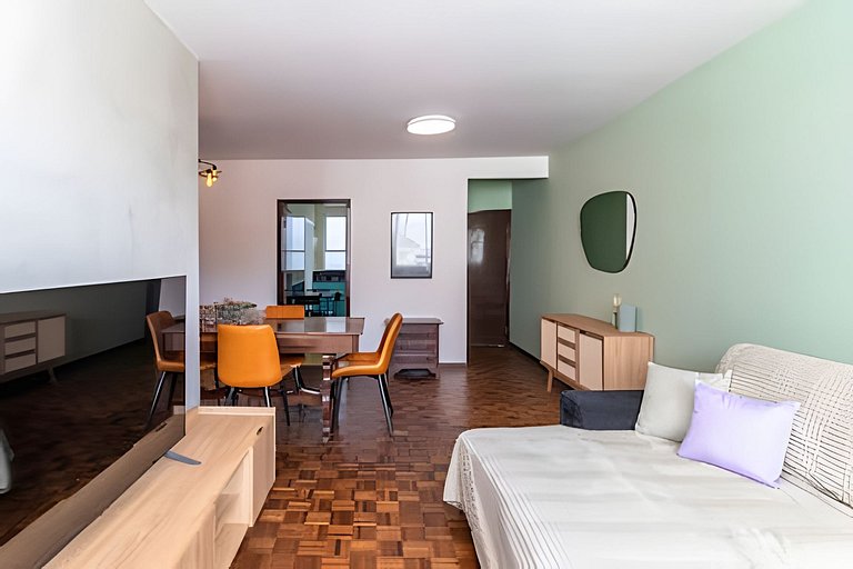 Muito conforto no Batel, com Vaga Exclusiva e WiFi
