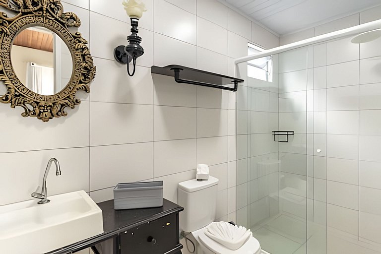 Incrível Casa Ampla com Piscina e Churrasqueira!