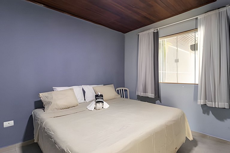 Incrível Casa Ampla com Piscina e Churrasqueira!