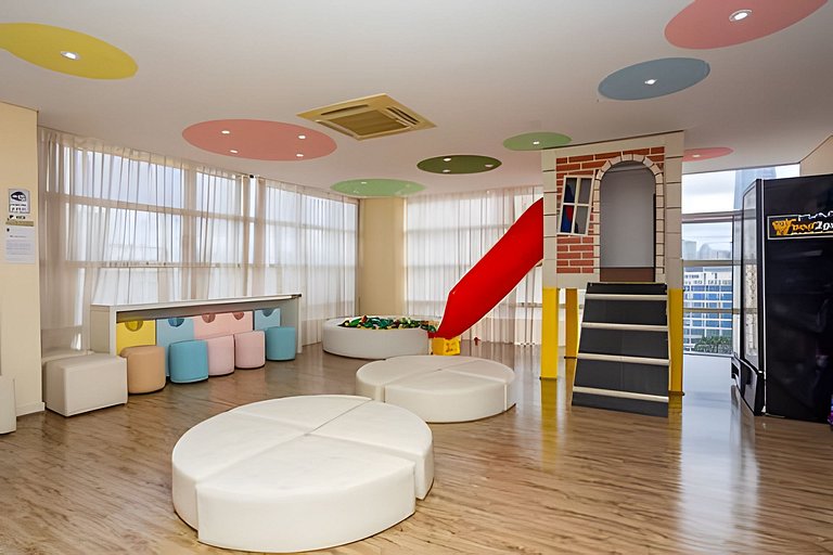 Studio Incrível no Centro: Lazer, A/C e Academia